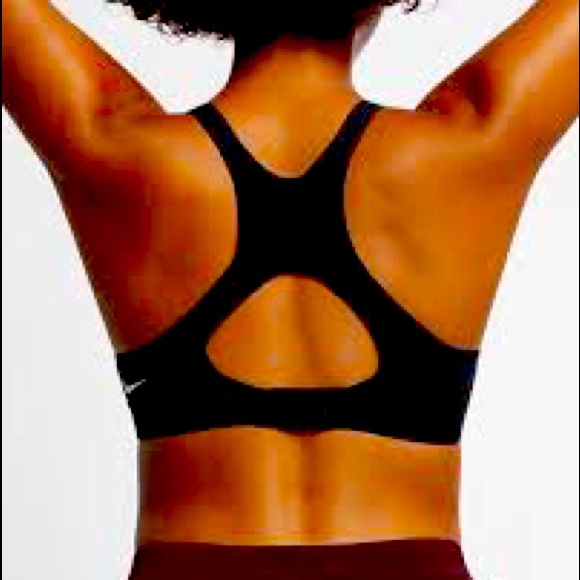 Nike Dri Fit sports bra dotted swoosh - Picture 2 of 6